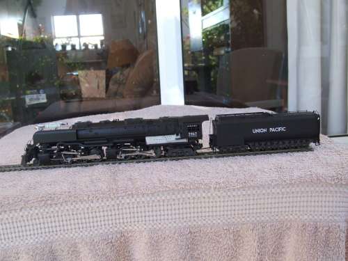 Rivarossi HO Scale Union Pacific 4-6-6-4 Challenger Class Locomotive No, 3967