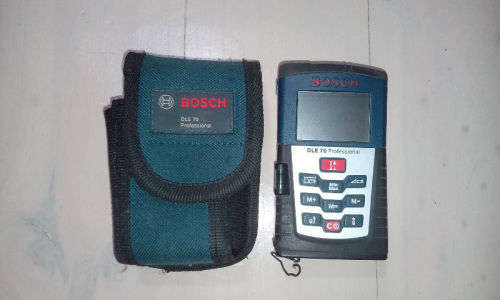 BOSCH PROFESSIONAL DLE 70 LASER RANGEFINDER + CASE