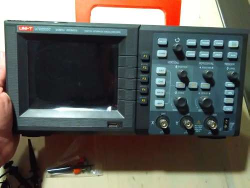 UNI-T UTD2025C Oscilloscope (USED ONCE)