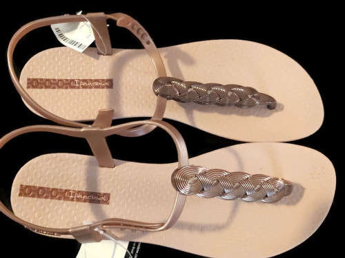 Gorgeous Metallic Ipanema Slingback Sandals Size 7