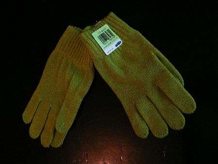 SALE!!!! GORGEOUS OLIVE KNIITED GLOVES