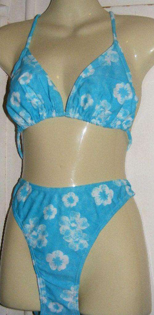 SALE!!!!!GORGEOUS BLUE IMPORTED BIKINI WITH WHITE FLOWERS (40)