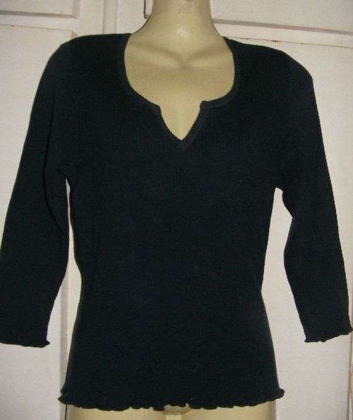 SALE!!!! BEAUTIFUL IMPORTED BLACK SWEATER TOP (M-L)