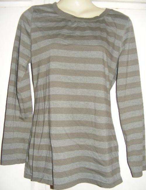 BARGAIN!!!! CUTE STRIPED TOP (M)