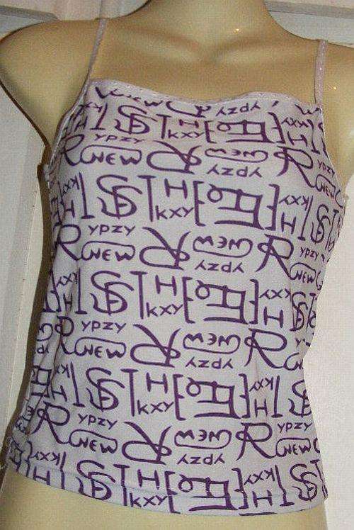 SALE!!!! CUTE WHITE/WINE TOP (S)