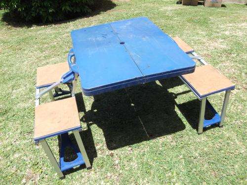 Folding camping / picnic table