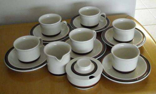 Stylish coffee set - like new condition