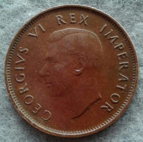 1945 SAU 1/2 PENNY : BRICK RED VERY FINE