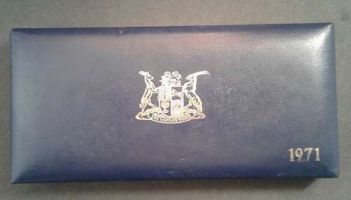 1971 SAM  PROOF CASE , GOOD CONDITION