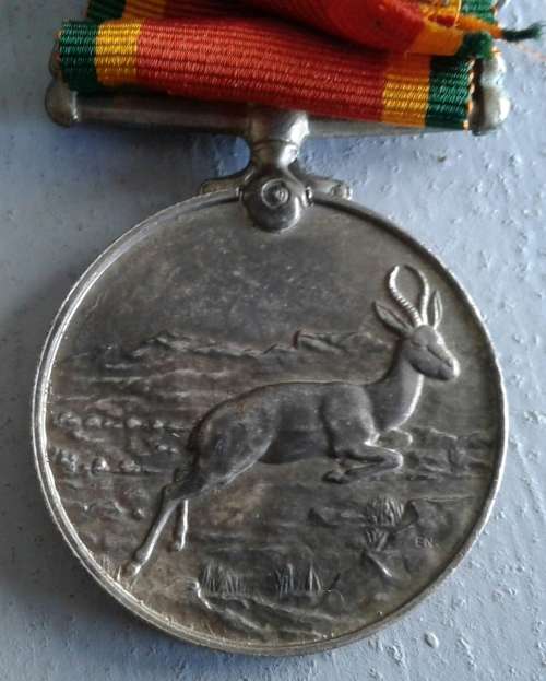 GROUP : WWII & SAP MEDALS
