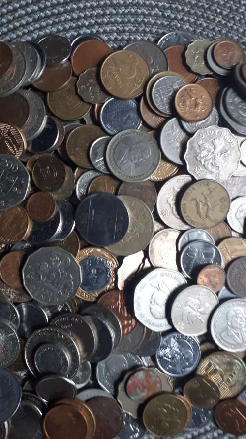 310 X INTERNATIONAL ASSORTMENT LOT : BID PER COIN FOR THE LOT