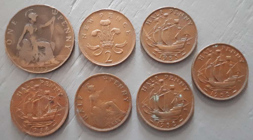 7 X G.BRIT HALF AND 1 PENNY LOT