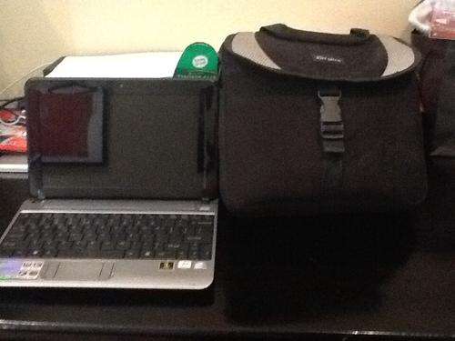 Gigabyte Q1000C Netbook with Targus case. Second hand but in EXTREMELY good condition