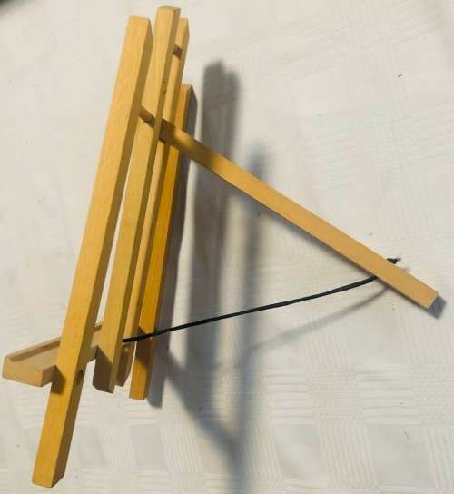 Wooden Mini Art Easel in Excellent Condition