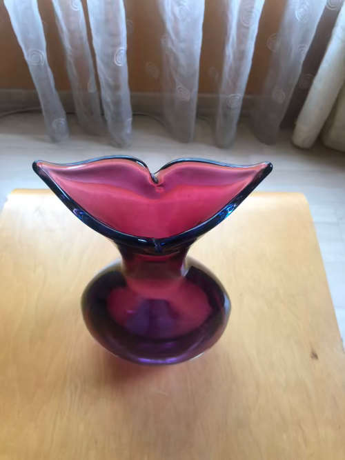 Vintage Murano Italian Art Glass Flavio Poli Cranberry Sommerso Cased Vase