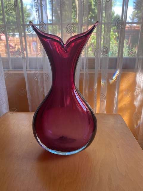Vintage Murano Italian Art Glass Flavio Poli Cranberry Sommerso Cased Vase