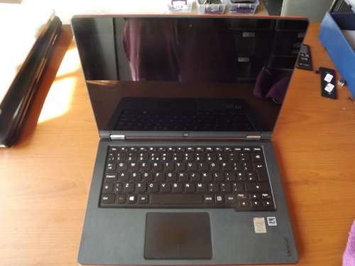 Lenovo ideapad Yoga 11S Notebook (Retail Value R13 000)