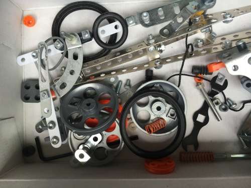 Meccano Model set to build - good value