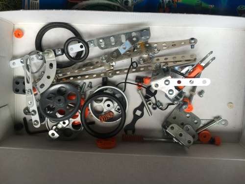 Meccano Model set to build - good value
