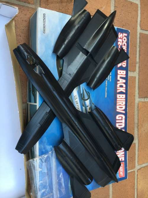 Model aircraft per pic - very cheap