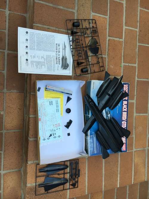 Model aircraft per pic - very cheap