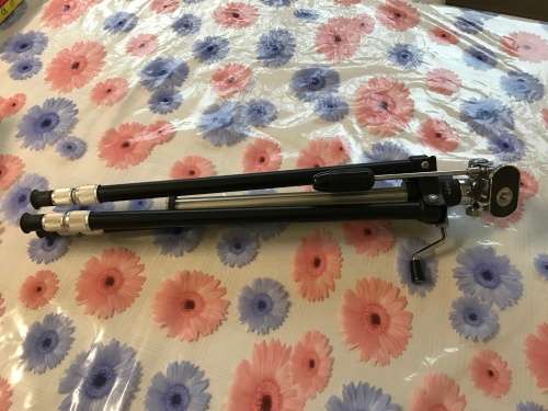 Very strong vintage tripod with steel legs - fantastic