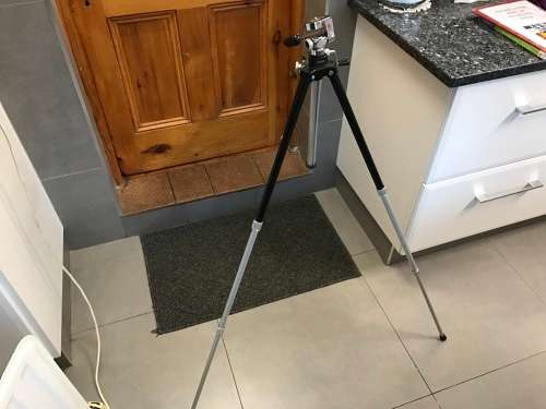 Very strong vintage tripod with steel legs - fantastic