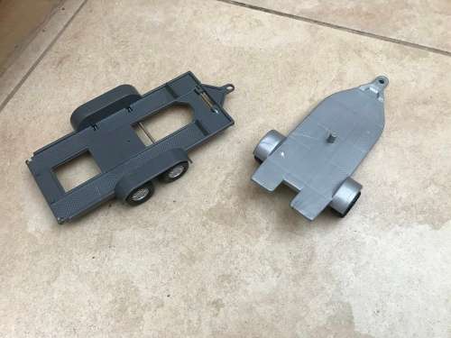 2 x trailers plastic