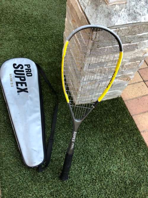 Excellent quality squash racquet - very light and enjoyable