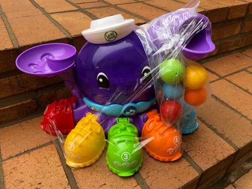 Nice Leapfrog educational childs toy with balls - interactive
