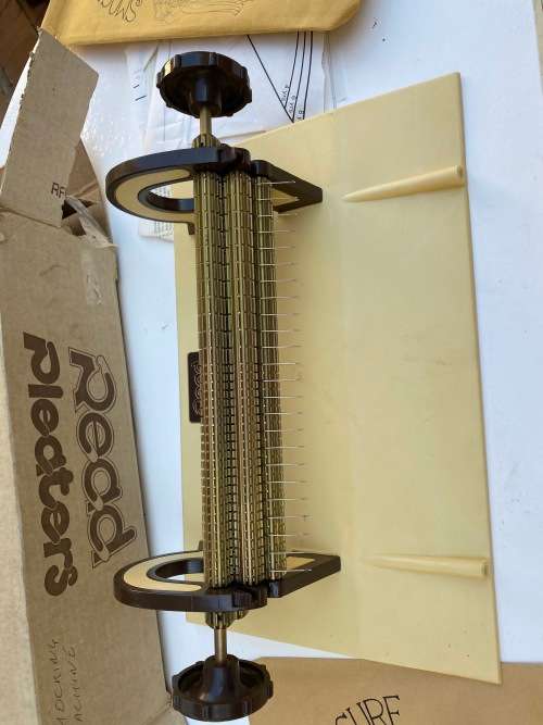Vintage smocking machine - excellent