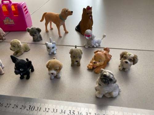 Nice collection of dogs with carry case