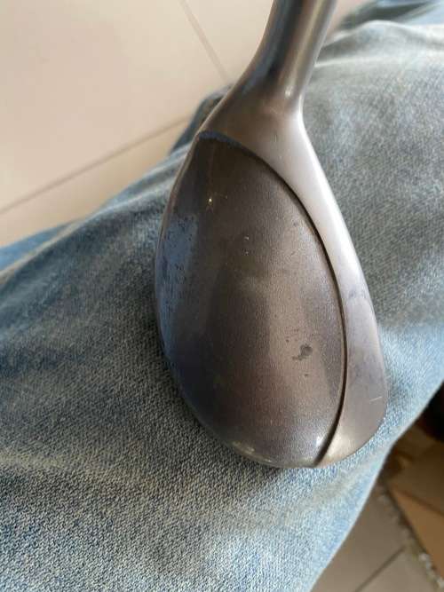 Lovely Taylormade Rescue hybrid club 22 degrees - excellent