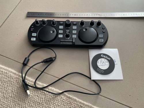 Envivo USB DJ Controller with software - nice