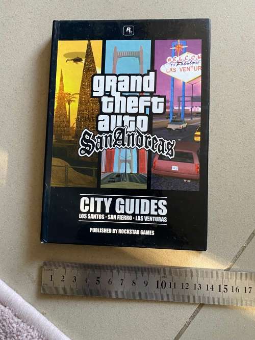 Grant Theft Auto San Andreas - Book with disc - GTA