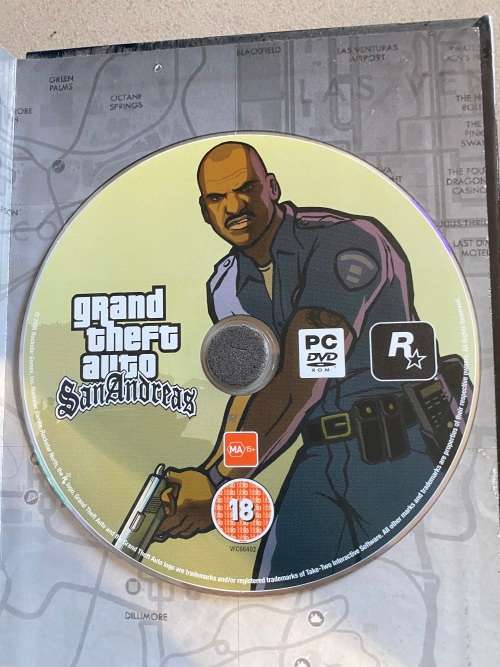 Grant Theft Auto San Andreas - Book with disc - GTA