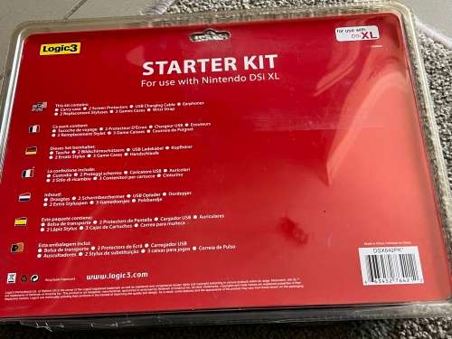 Nintendo DSI Starter pack - case, ear phones, screen protectors