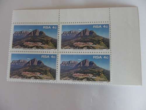 RSA 3.17 (1979) - 150th Anniversary of UCT Mint Corner Block