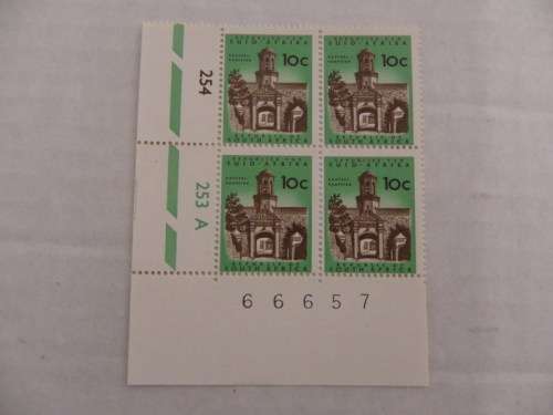 RSA 1st Definitive Series (1961) - 10c Mint  Control Block (#253 A-Block) Scarce!!! (CV @ R190-00)