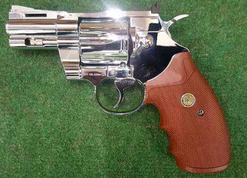 LAST UNITS LEFT!!!!!357 Chrome Revolver  4.5 cal co 2 Pistol full metal 100 % realistic R3999.99