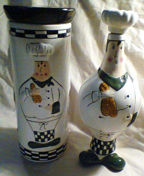 A Spaghetti Container with 4 different Motif's of the different Chef's + Vinegar Bottle Both 100%