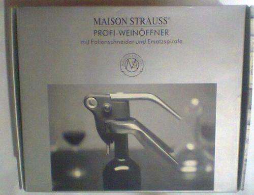 A Maison Strauss Profi-Weinoffner "Bottle Opener" a very Effective Machine, a Must in the Bar.