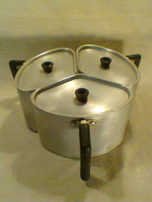 Scarce Vintage Set of 3 "HART" Heavy Aluminum Cooking Pot+Lid's.2nd hand but in Excellent Condition