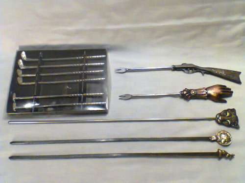 A Job Lot of Bar Items,6 Golf stick Swizzle Sticks, 3 Brass Head Skewers, 2 Olive picks, all in 100%