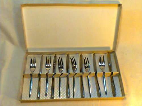 A Rare Vintage Boxed EETRITE Cake Set of 6 Forks & 6 Knives never been used, in Excellent Condition.