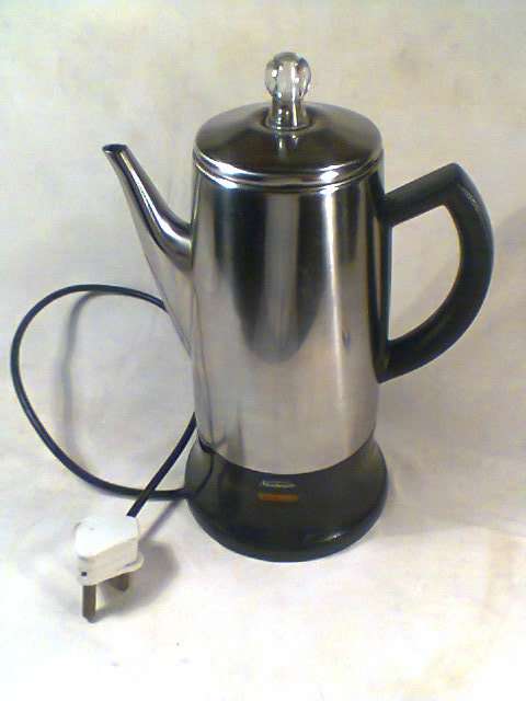 A Vintage Cordless Coffee "Sunbeam" Percolator in good second hand working Condition.