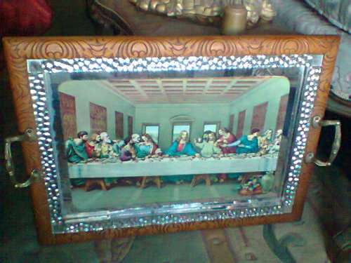 A Awesome Mirrored Tray with the last Supper Motif in good second hand used condition.37.5 x 52.5cm