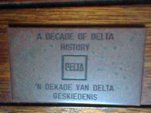 For the MAN CAVE. A Large 1996 Delta Award 10 Bottle Wine Rack+Gordon's Book in excellent condition.