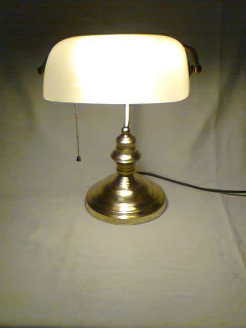 A Awesome Vintage Bankers desk top Lamp with a white shade in excellent second hand used condition.