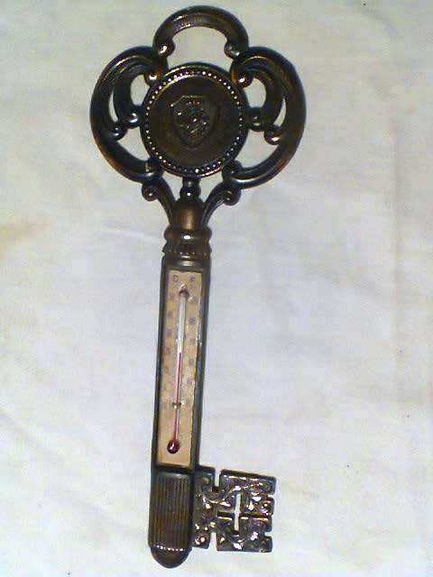 Vintage & Scarce working Pepper Grinder & 2 Thermometers, Heavy Brass Replica 1931 Alfa.